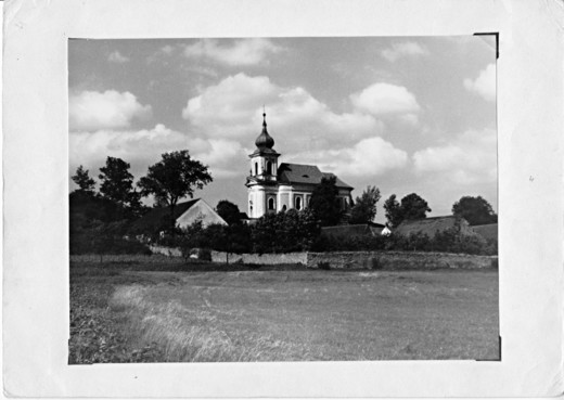 František Holub_Kostel v Paštikách.jpg